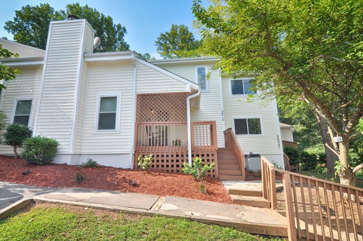 3610 Heathrow Dr | Winston Salem, NC | Listed By Mantle Realty